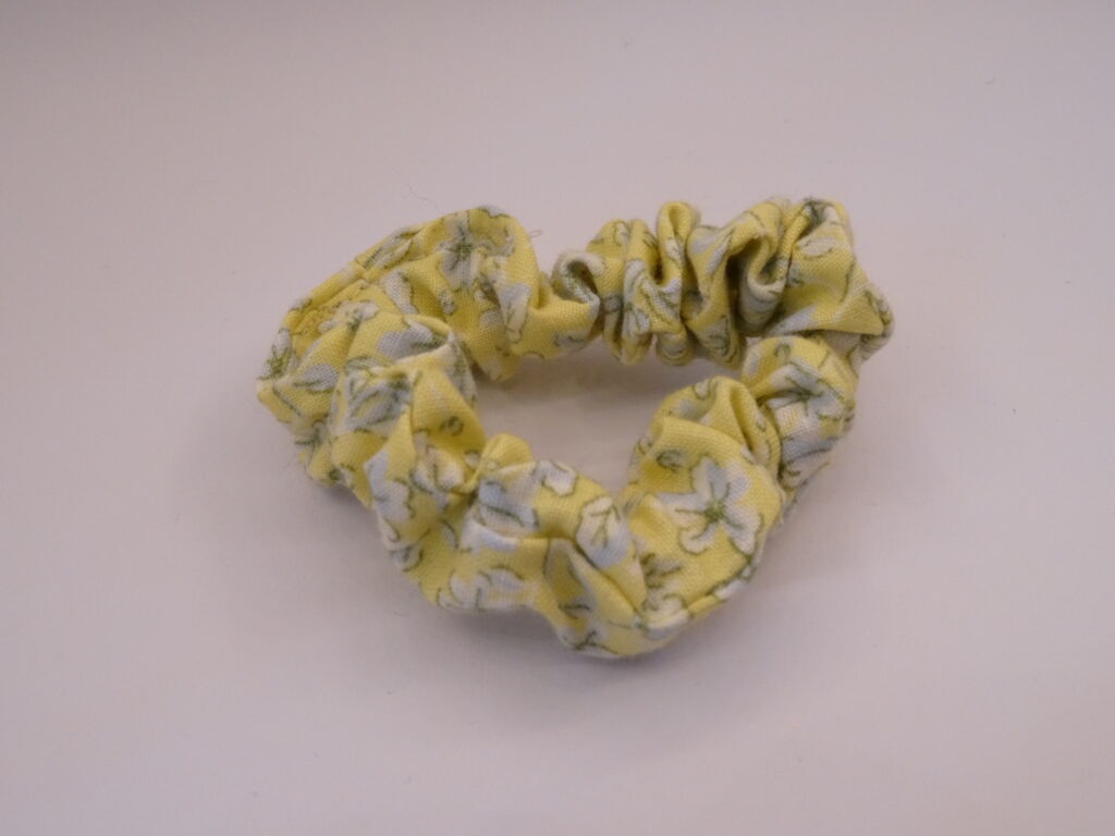 Startseite 5 Scrunchies